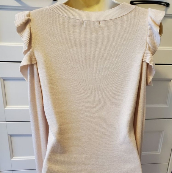 ❤️SOLD❤️ Esqualo Open Shoulder Ruffle Sleeves Light Knit Sweater - Picture 7 of 10